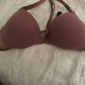 INCREDIBLE BY VICTORIA’S SECRET Lightly-Lined Full-coverage Bra size 36B